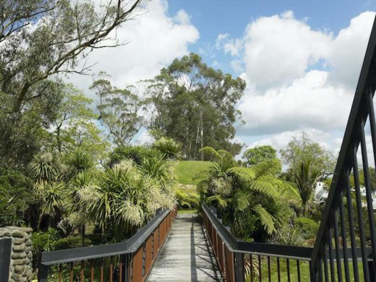 The Narrows Landing Hotel Tamahere Exterior photo